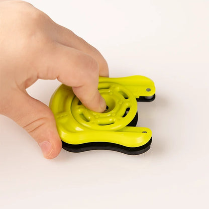 Magshuto Stunt Park - Best Games for Ages 6 to 11 - Fat Brain Toys - US 1610