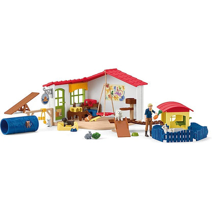 Farm World Pet Hotel - Best Pretend Play &amp; Imaginative Play for Babies - US 1780