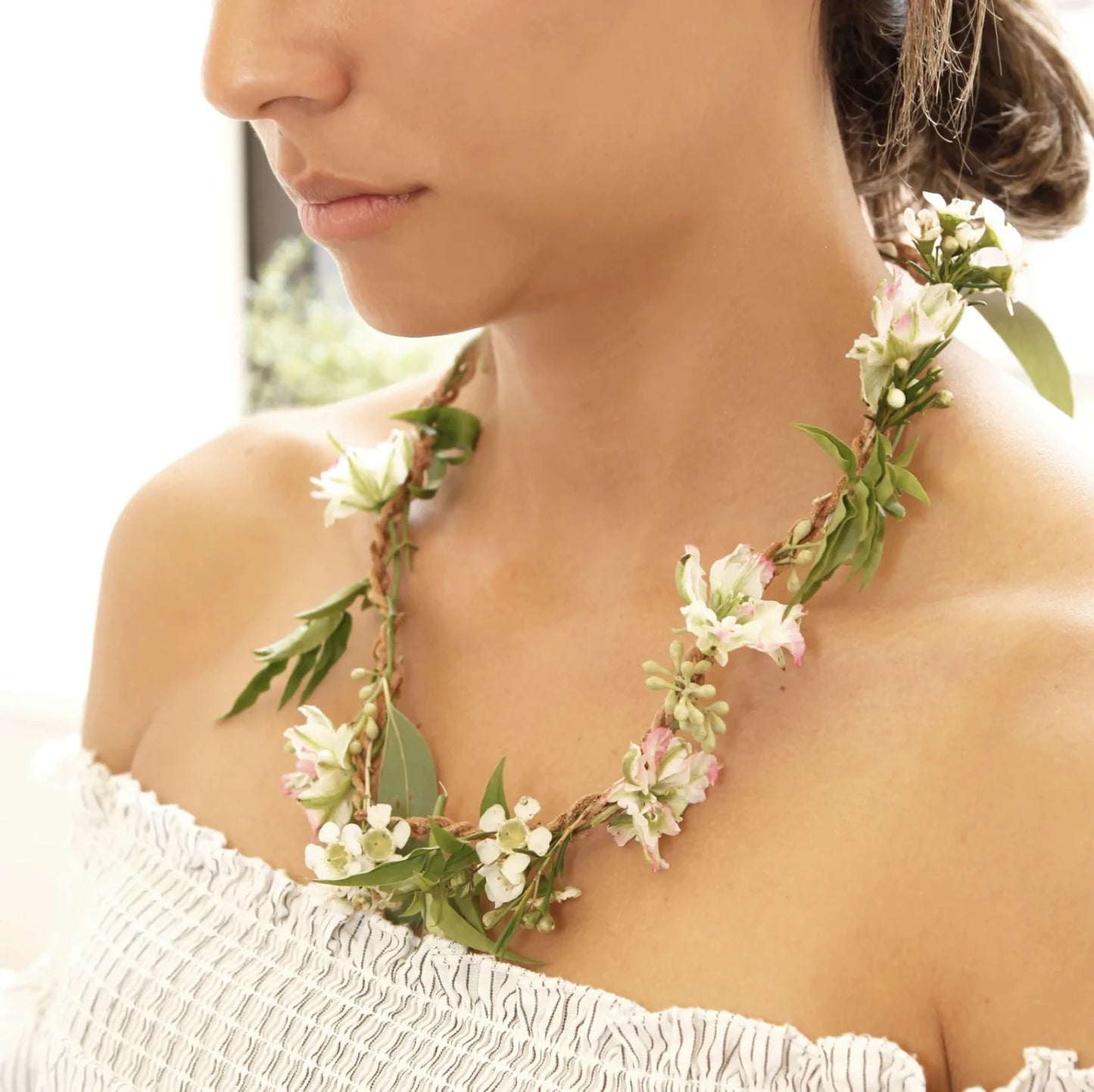 Huckleberry Fresh Flower Necklace - Best for Ages 6 to 12 - US 7278
