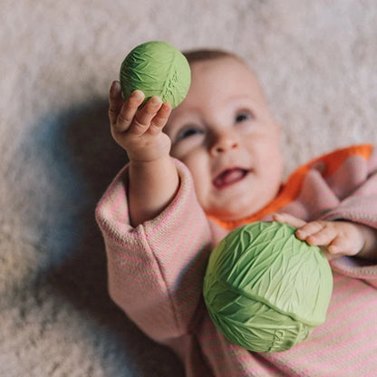 Oli &amp; Carol Baby Sensory Ball - Veggie Salad - - Fat Brain Toys - US 3657