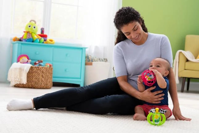 Lamaze Grab Apple - Best Baby Toys &amp; Gifts for Babies - US 2852